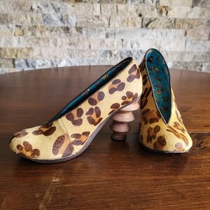 RARE Irregular Choice Bangers & Mash Leopard Print Pumps Size EU37